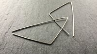 triangle earrings in niobium. hammered silver hoops. hypoallergenic jewelry. nickel free hoop earrings.