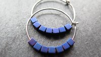indigo earrings with hematite cubes. hypoallergenic niobium hoops for sensitive ears. modern purple blue jewelry.