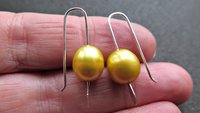 sunflower yellow pearl earrings. freshwater pearl drop earrings. modern pearl jewellery. splurge.