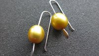 sunflower yellow pearl earrings. freshwater pearl drop earrings. modern pearl jewellery. splurge.
