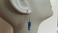 light blue lapis lazuli earrings with hematite. hypoallergenic niobium for sensitive ears. lapis lazuli jewellery.