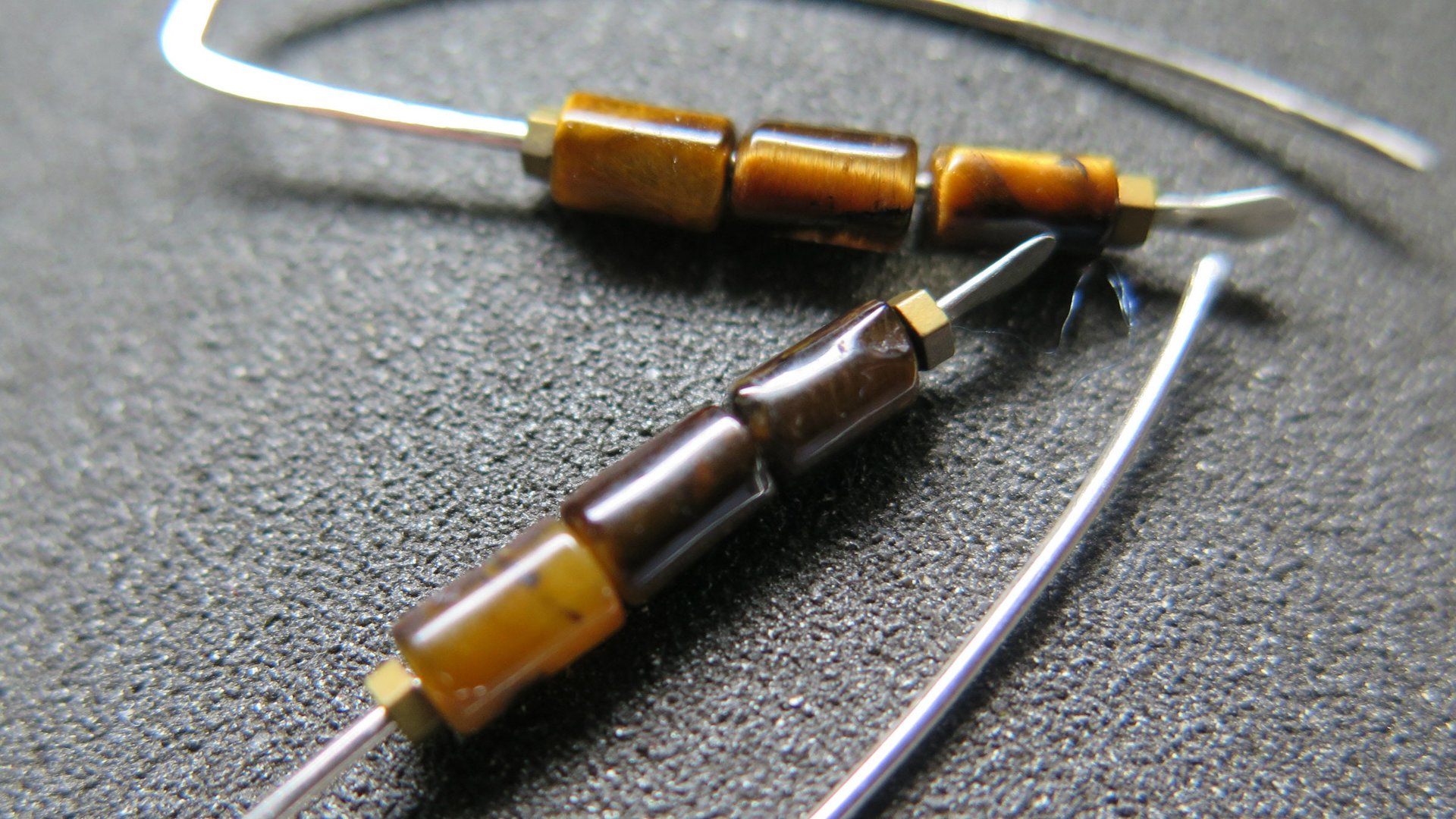 natural tiger eye earrings. modern stone jewelry. handmade brown earrings in sterling silver wire.