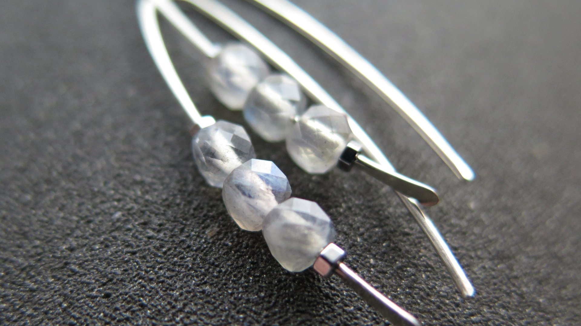 labradorite earrings with flash made with sterling silver wire. modern gemstone jewelry. Canadian made labradorite jewellery.