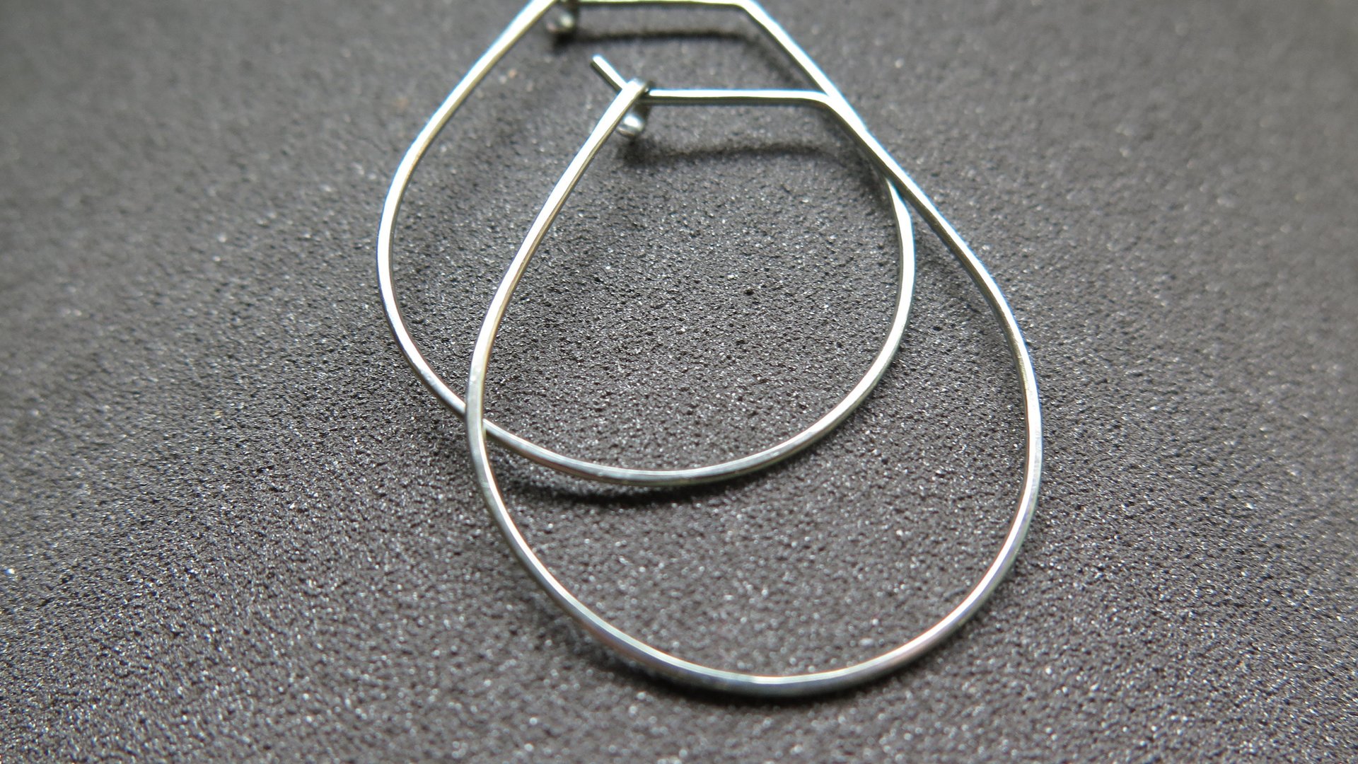 hypoallergenic hoop earrings for sensitive ears. anodized niobium jewelry. nickel free earrings.