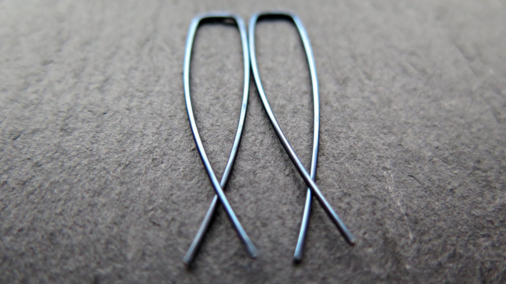 blue niobium earrings. modern hypoallergenic jewelry. nickel free earrings for sensitive ears