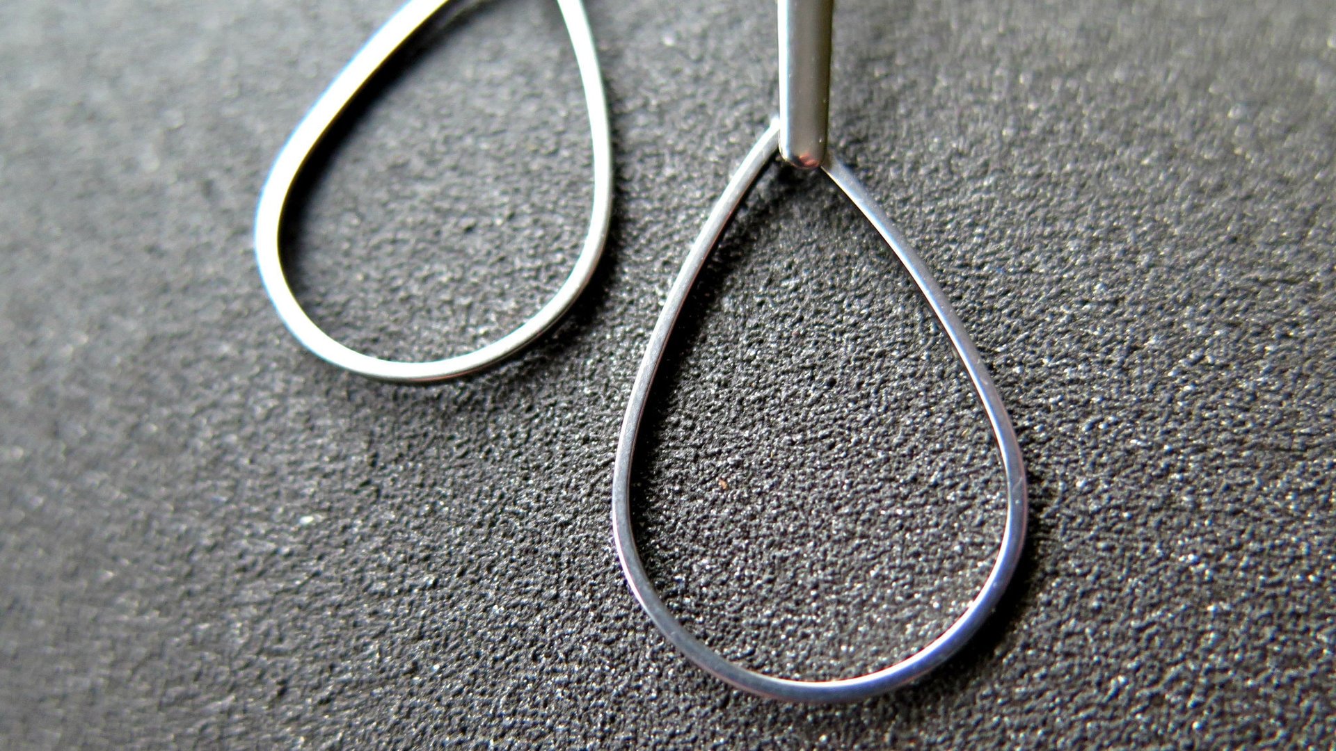 modern stainless steel earrings. contemporary hypoallergenic jewelry. silver teardrop earrings. made in Canada