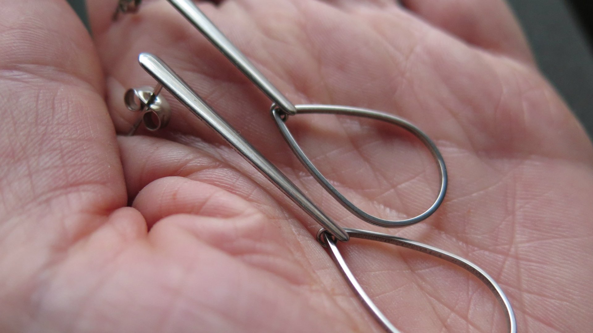 modern stainless steel earrings. contemporary hypoallergenic jewelry. silver teardrop earrings. made in Canada