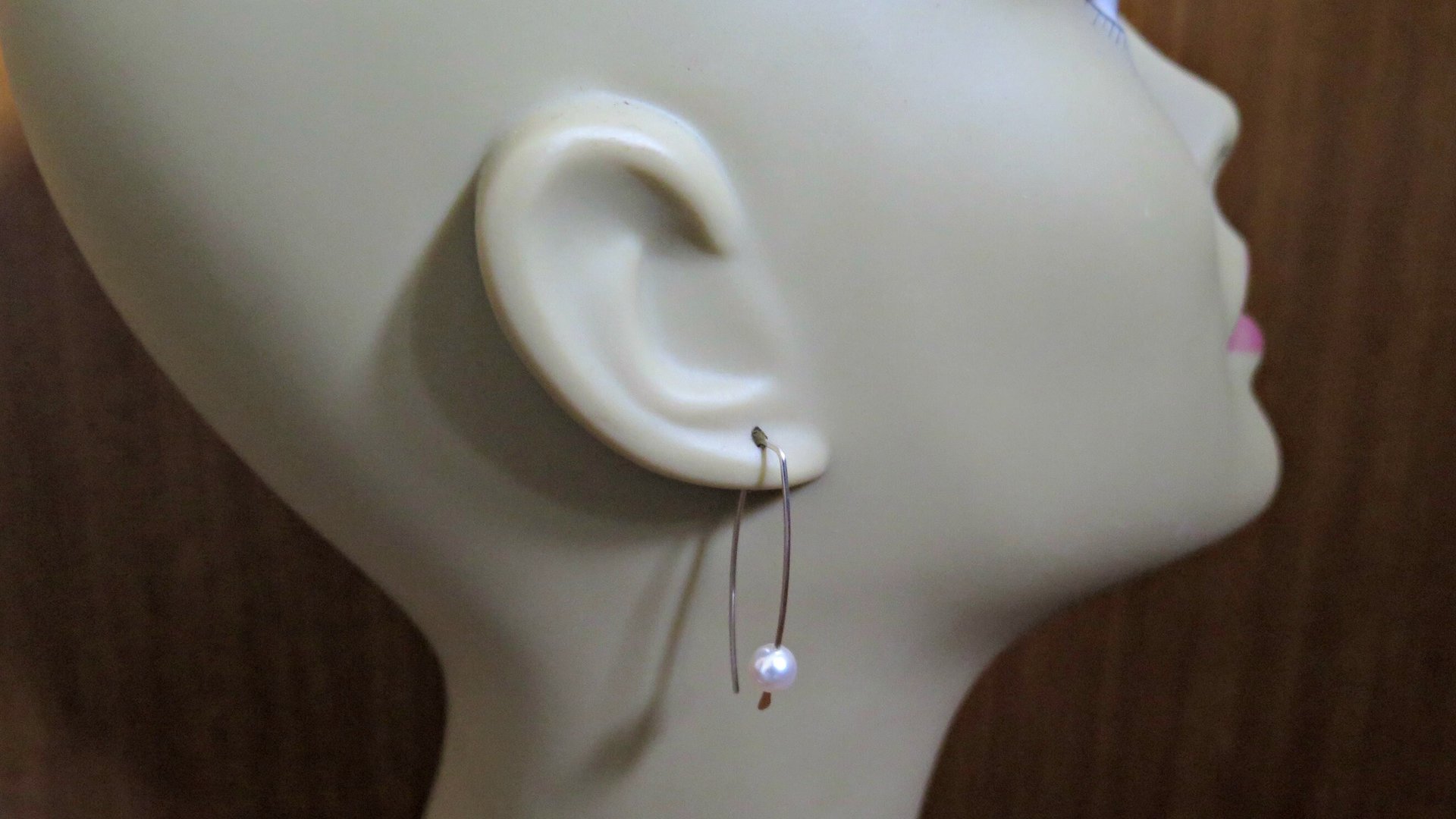 white pearl earrings in sterling silver. crystal pearl jewelry. 1 1/2” drop earrings.