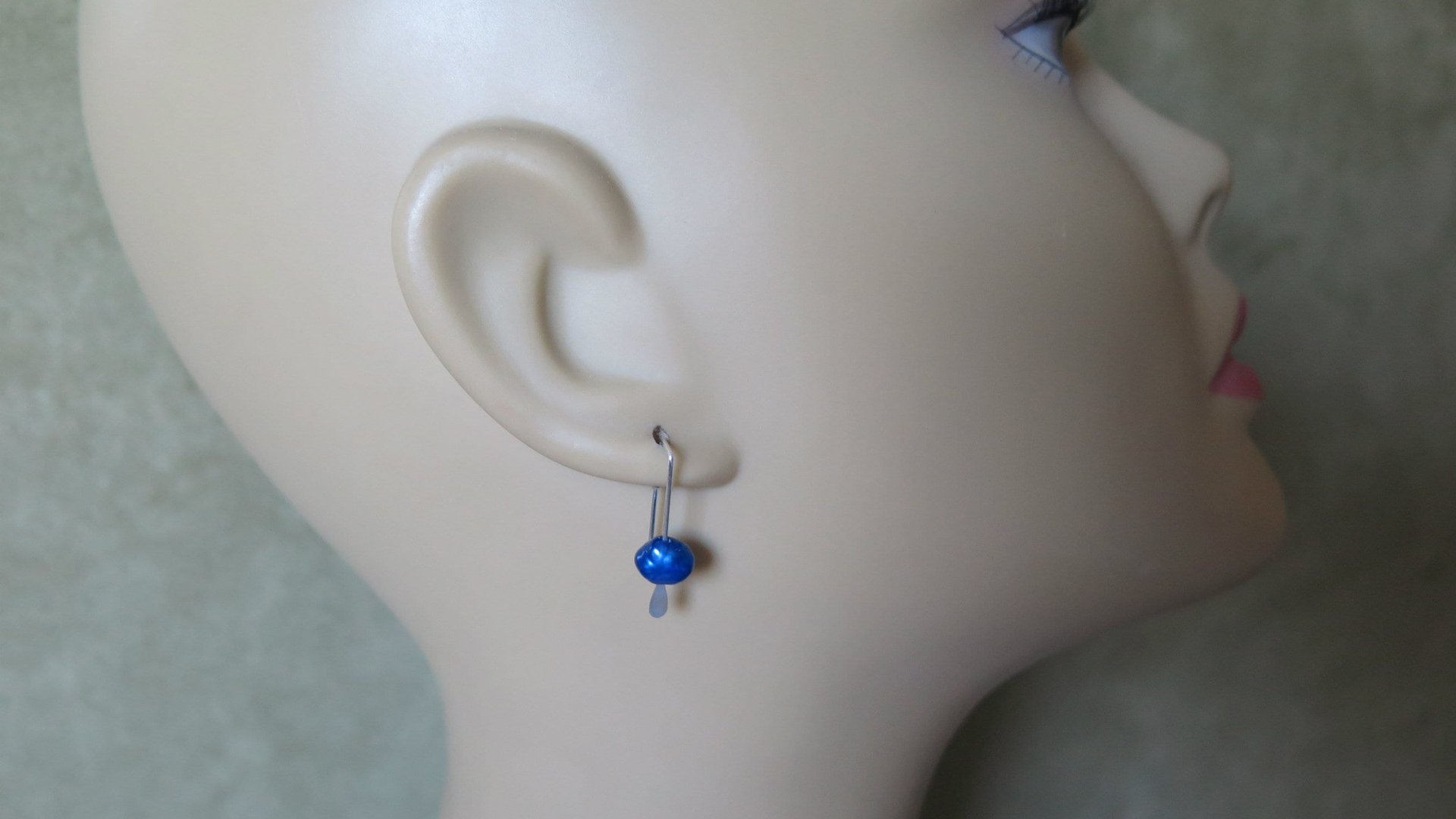royal blue pearl drop earrings. blue freshwater pearl jewelry. simple pearl jewellery. 7mm pearls. made in Canada