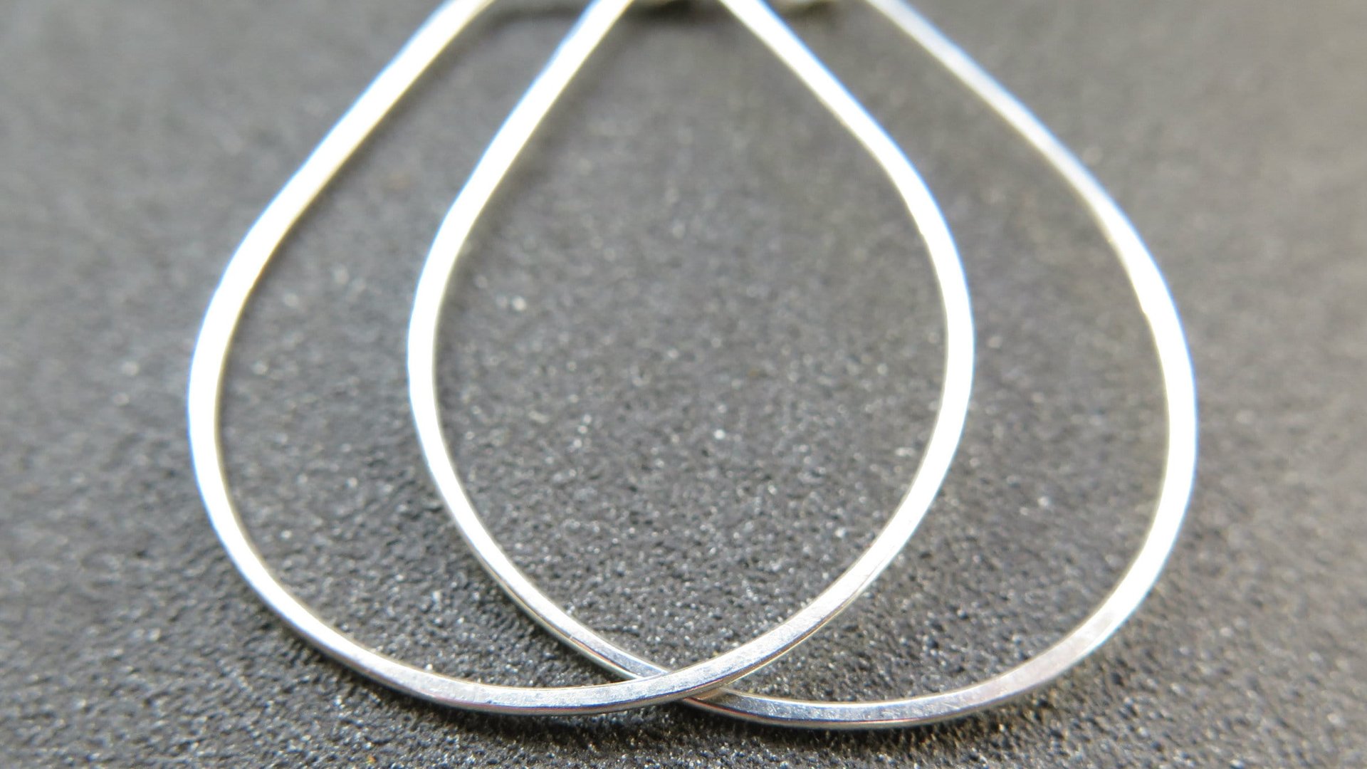 hammered sterling silver hoops. teardrop earrings. 20 gauge silver wire earrings. made in Canada