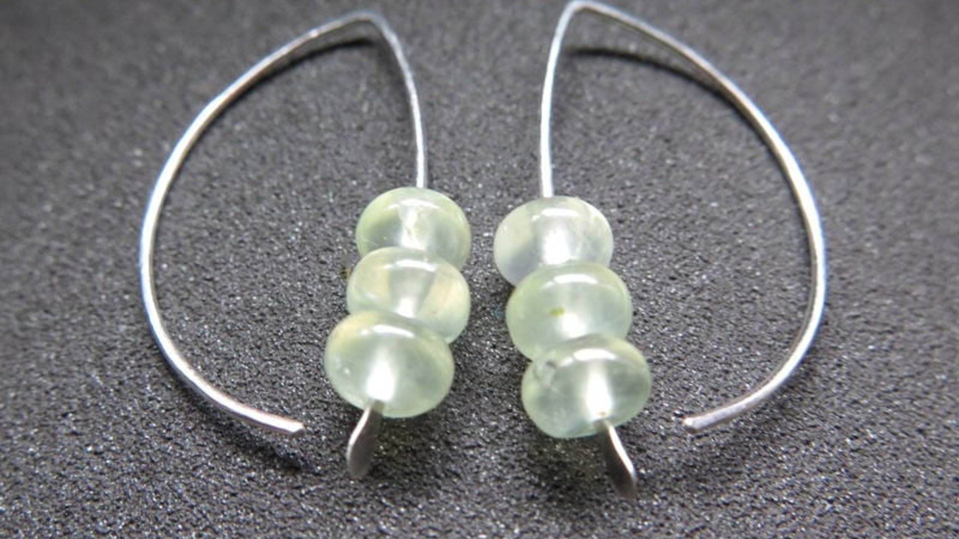 mint green earrings. natural stone jewelry. prehnite jewellery