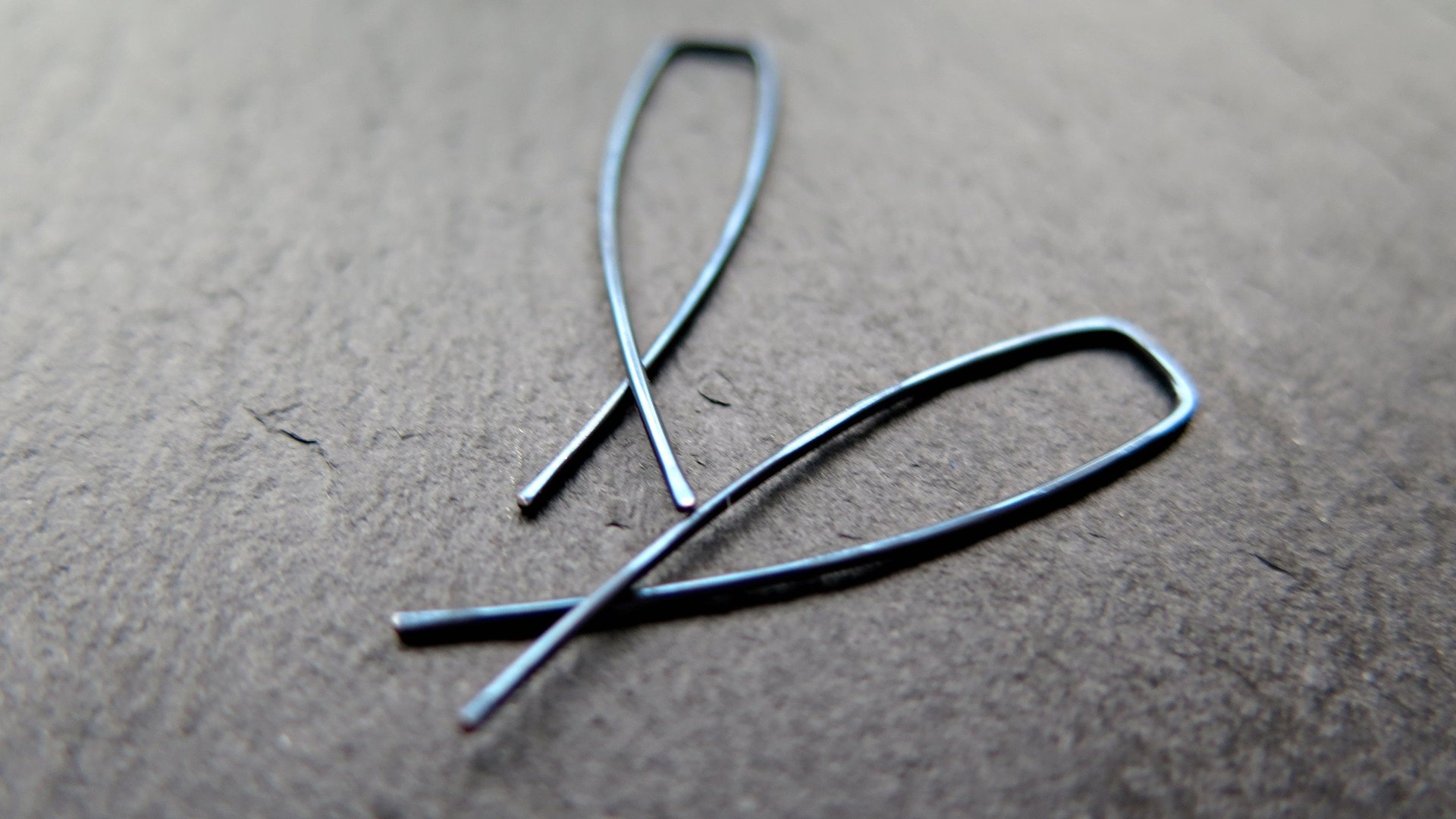 blue niobium earrings. modern hypoallergenic jewelry. nickel free earrings for sensitive ears
