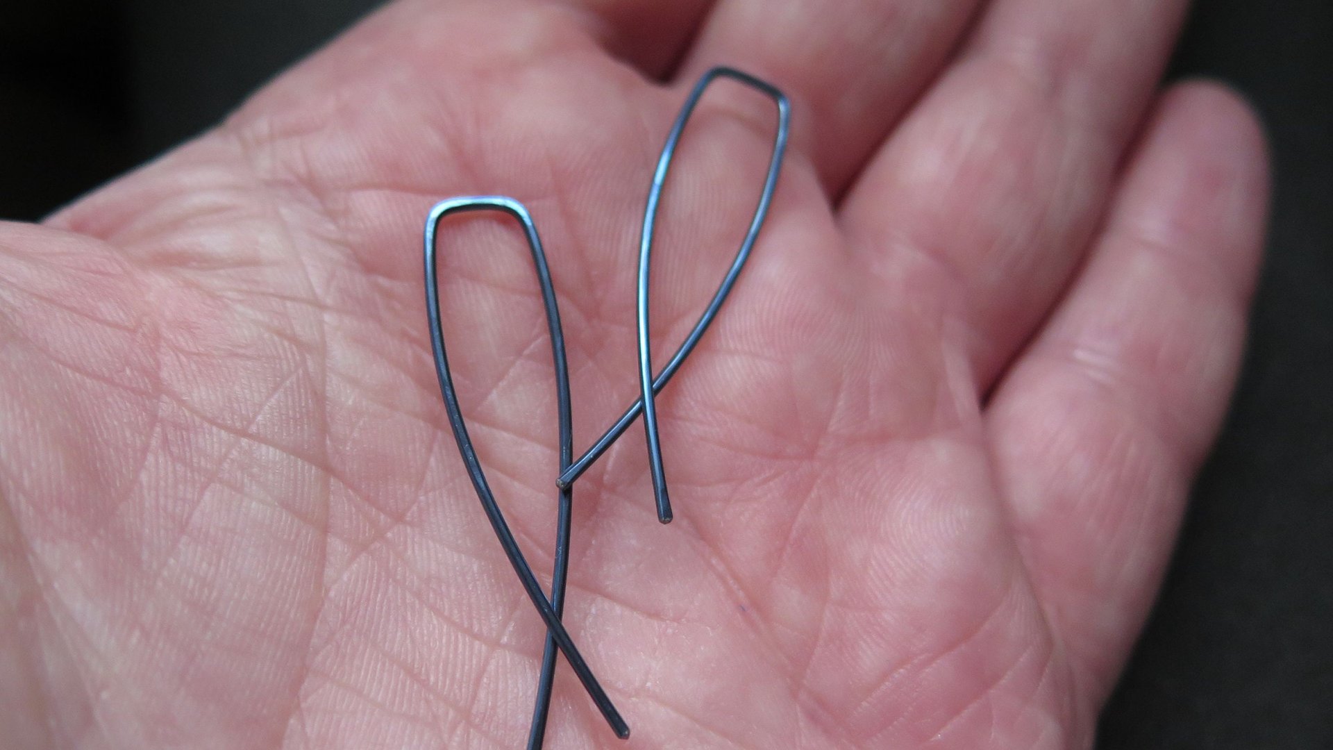 blue niobium earrings. modern hypoallergenic jewelry. nickel free earrings for sensitive ears