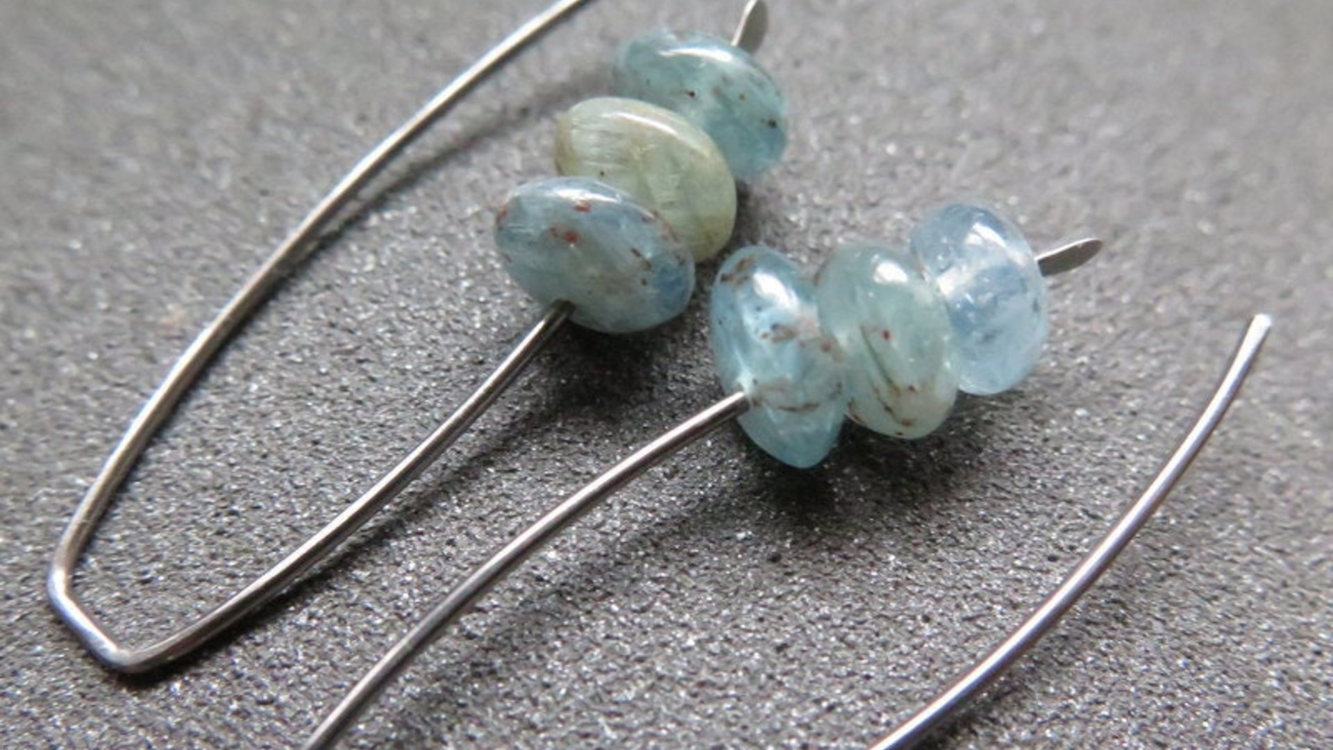 cornflower blue kyanite earrings. hypoallergenic jewelry. nickel free wire. Canadian seller